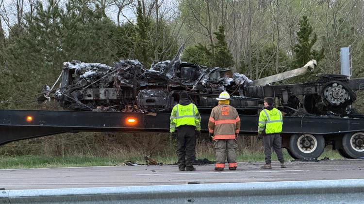 Semi truck crash, fire temporarily closes US 24 eastbound