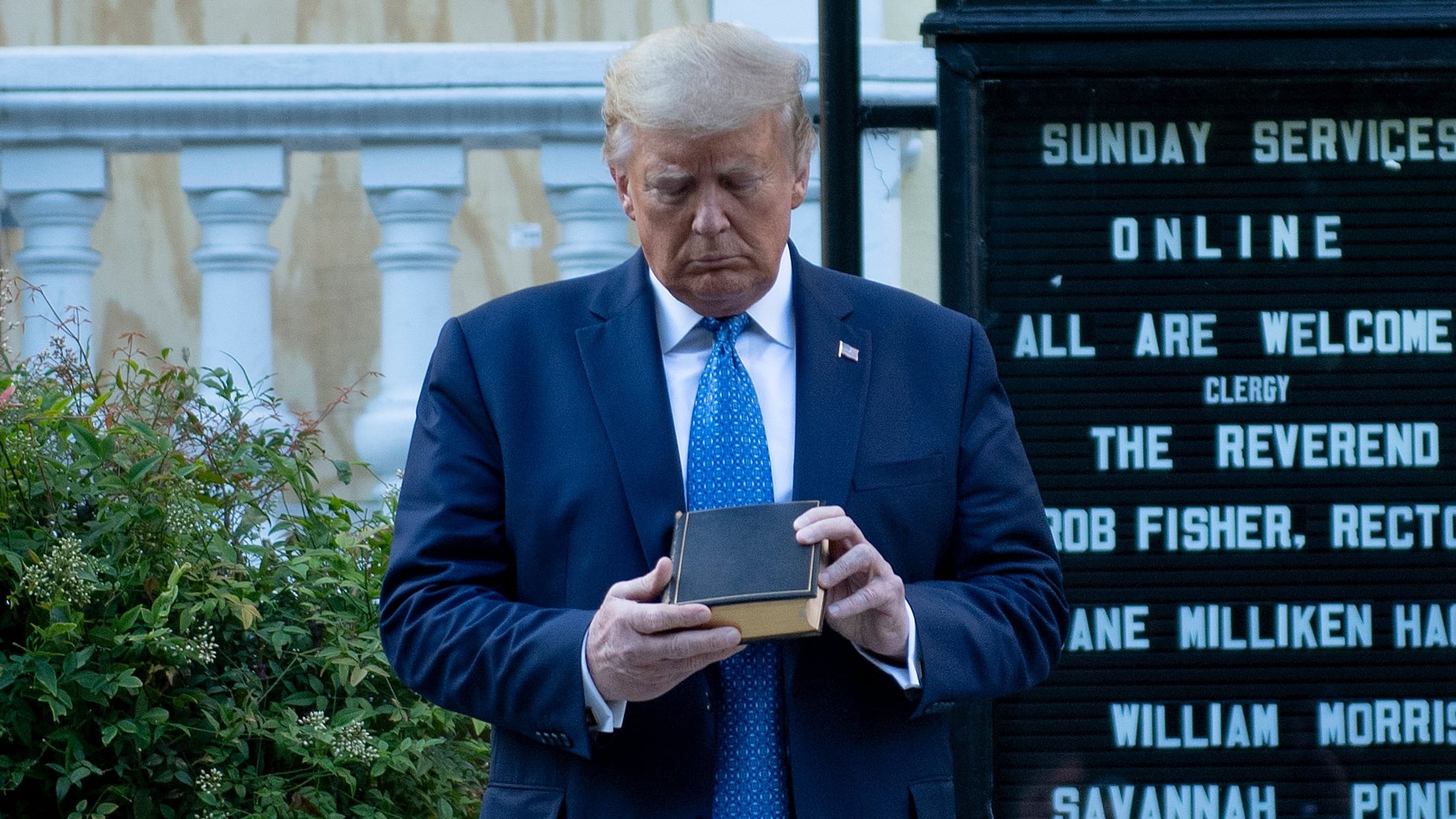 Trump tries to get on God’s good side after week of blasphemy