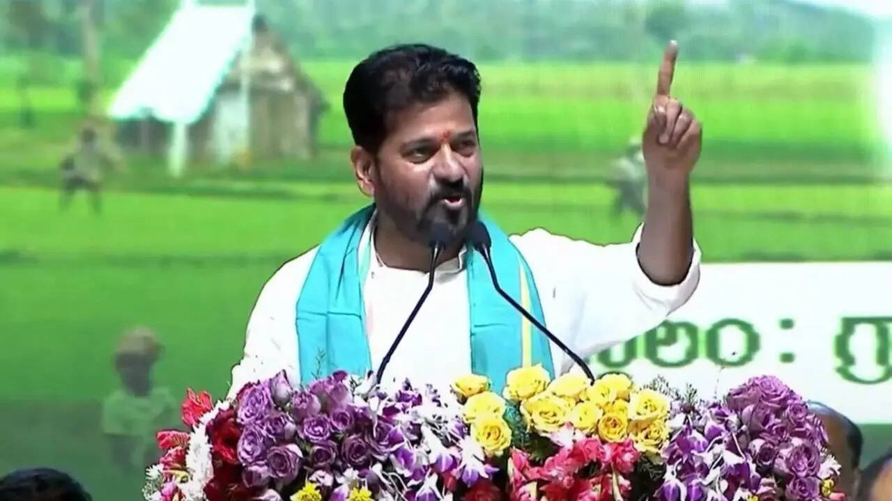Telangana CM Revanth Reddy challenges KCR to strip his leader of ...