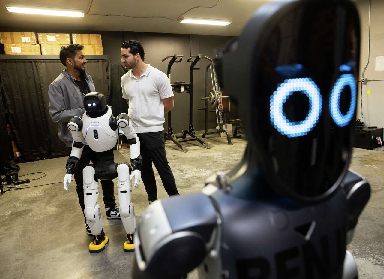 Need a party trick? This Dallas startup rents dancing robots