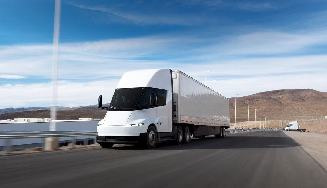 Tesla Semi can charge for a 300-mile journey in just 30 minutes