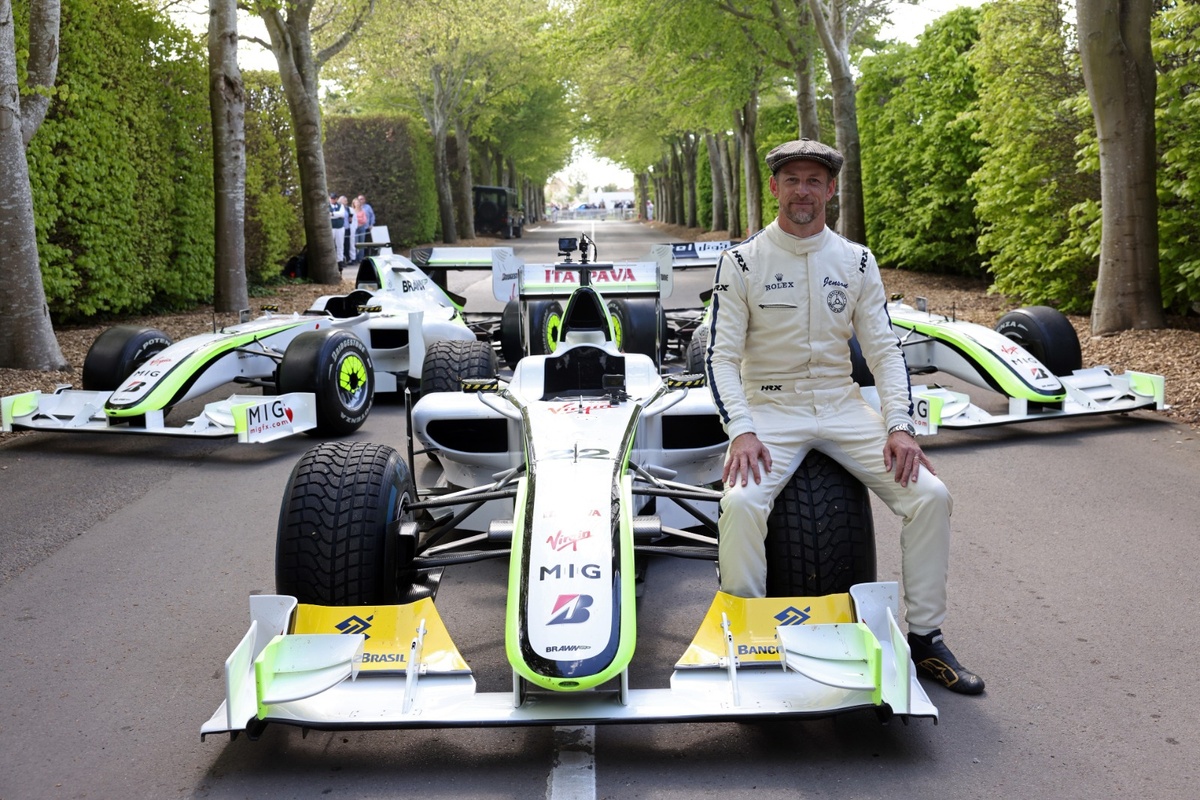 Cars and stars from the 2026 Goodwood Members’ Meeting