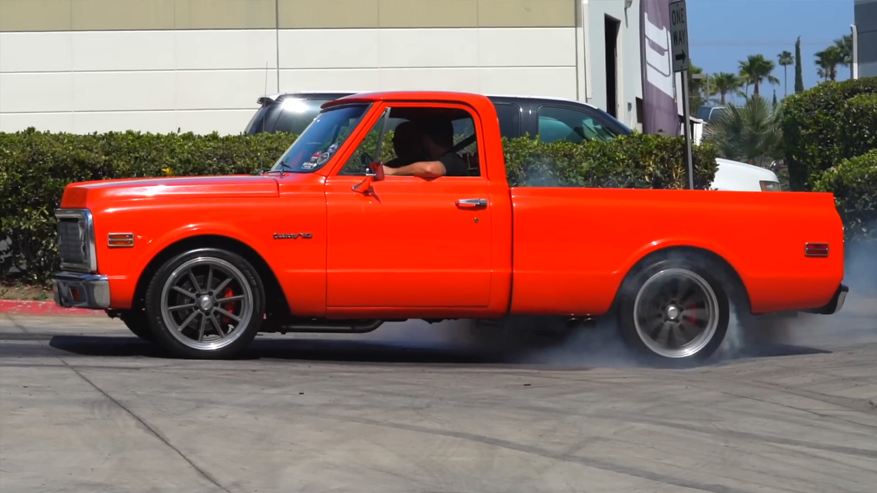 500HP powered '72 C10 roars with loud exhaust setup