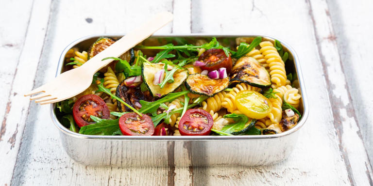 Dietitians explain if 'fart salad' really makes you healthier