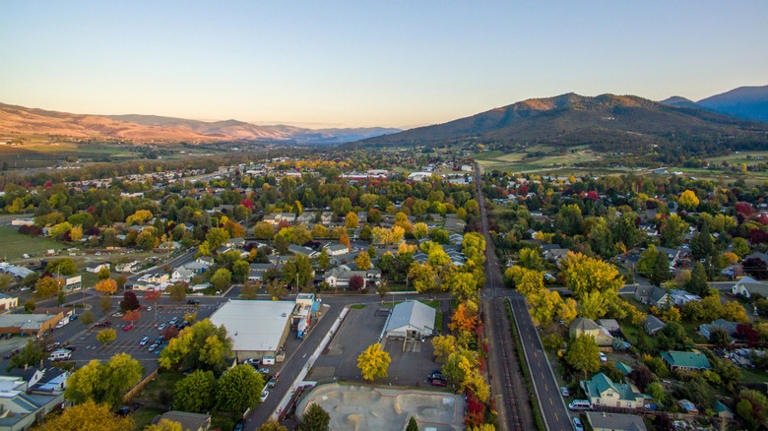 Between Eugene and Redding is Oregon's charming, small city bursting ...
