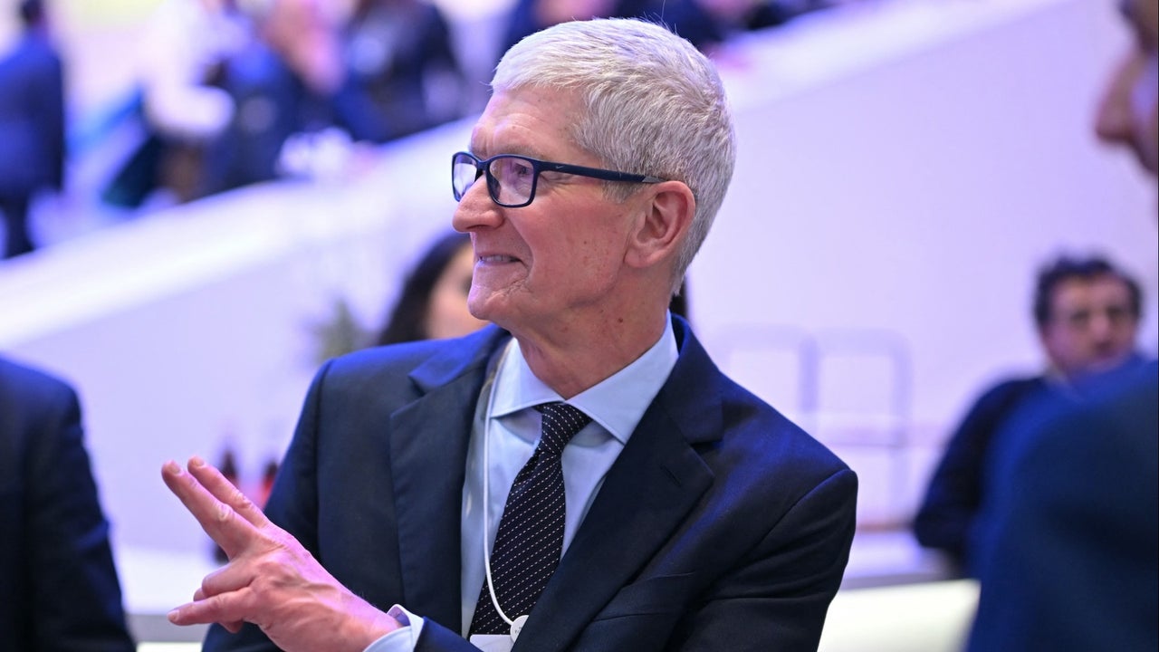 Tim Cook to step down as Apple CEO after 15-year tenure