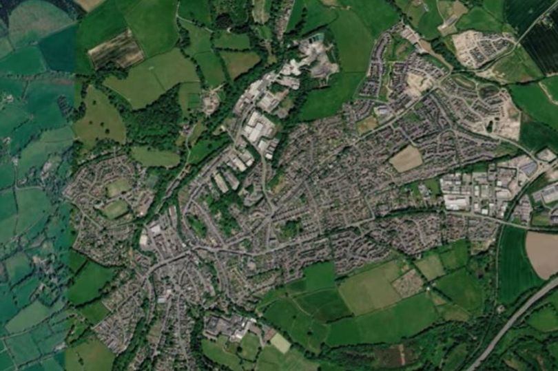 Devon supermarket plan supported by hundreds thrown out