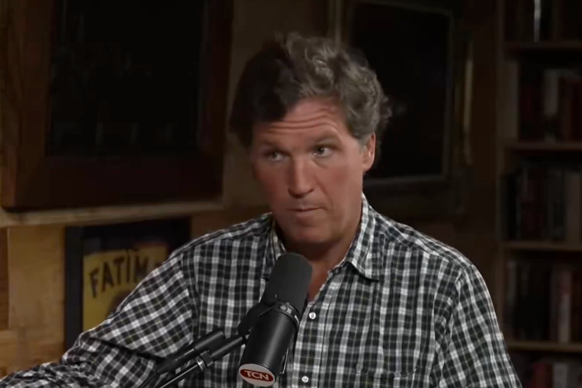 Tucker Carlson apologizes for his role in helping Trump get elected