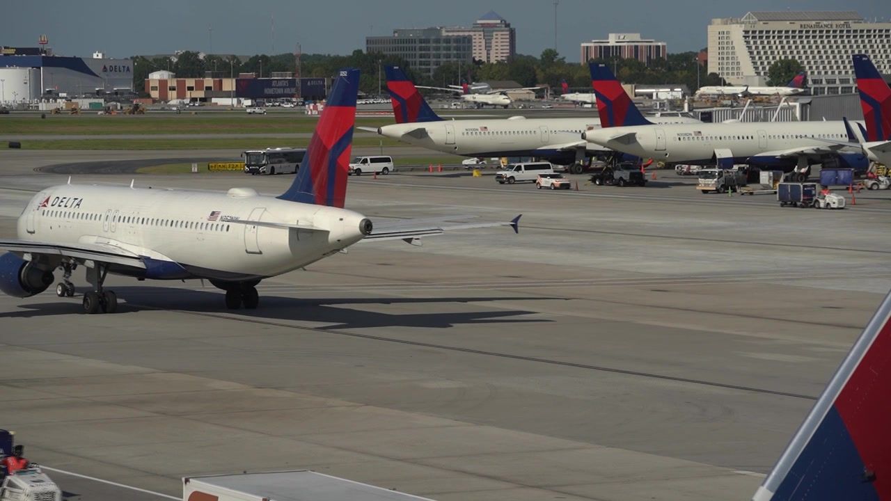 Suspicious package forces Delta flight to make emergency landing