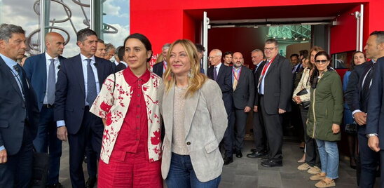 Meloni: “Il dl sicurezza non è un pasticcio". Caos alla Camera: le opposizioni occupano i ...