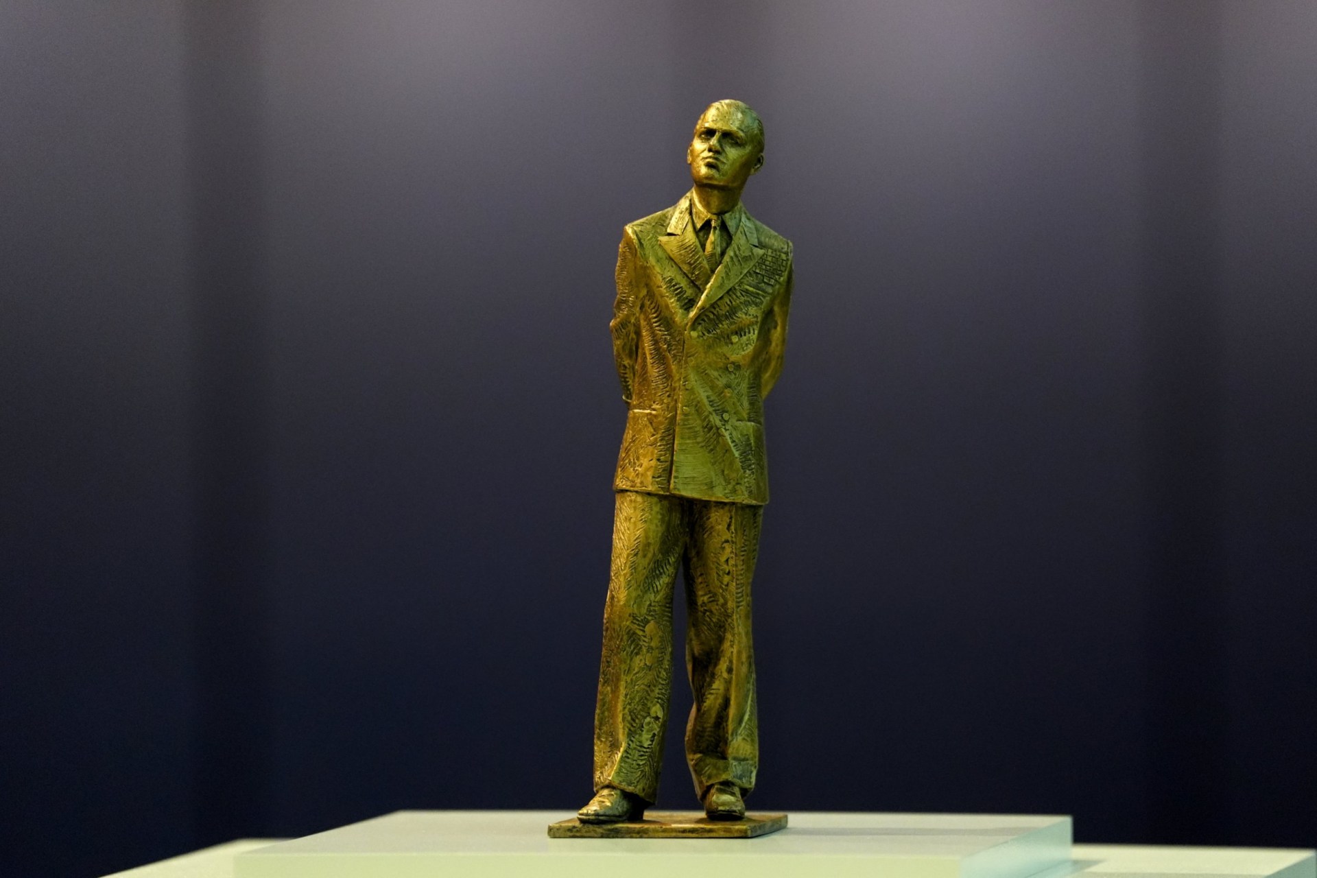 Queen Elizabeth II memorial unveiled on what would have been her 100th ...