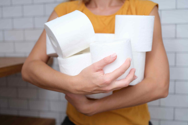 13 evening habits that can make it easier to poop in the morning