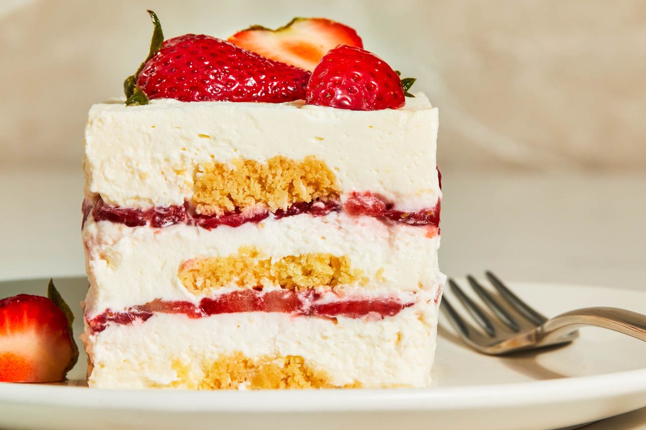 Strawberry Icebox Cake