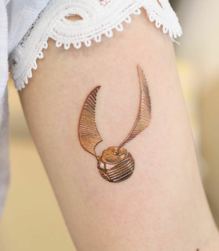 30 Exceptional Color Tattoos That Look Like They Belong In A Museum