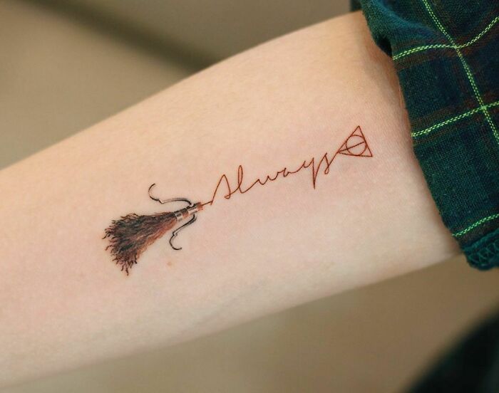 30 Exceptional Color Tattoos That Look Like They Belong In A Museum
