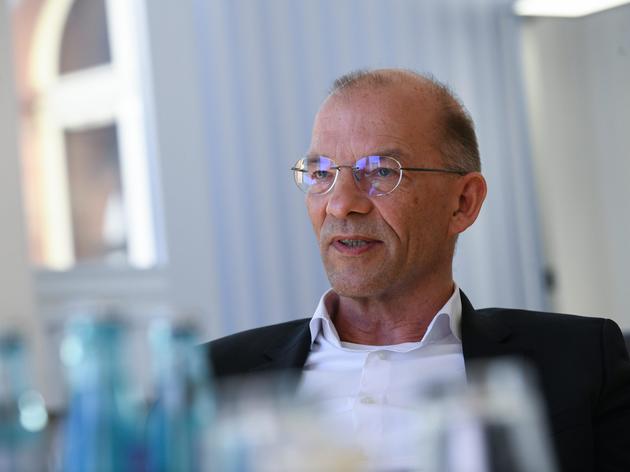 CDU, Linke und FDP stellen Kämmerer ein schlechtes Zeugnis aus