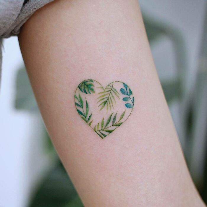 30 Exceptional Color Tattoos That Look Like They Belong In A Museum