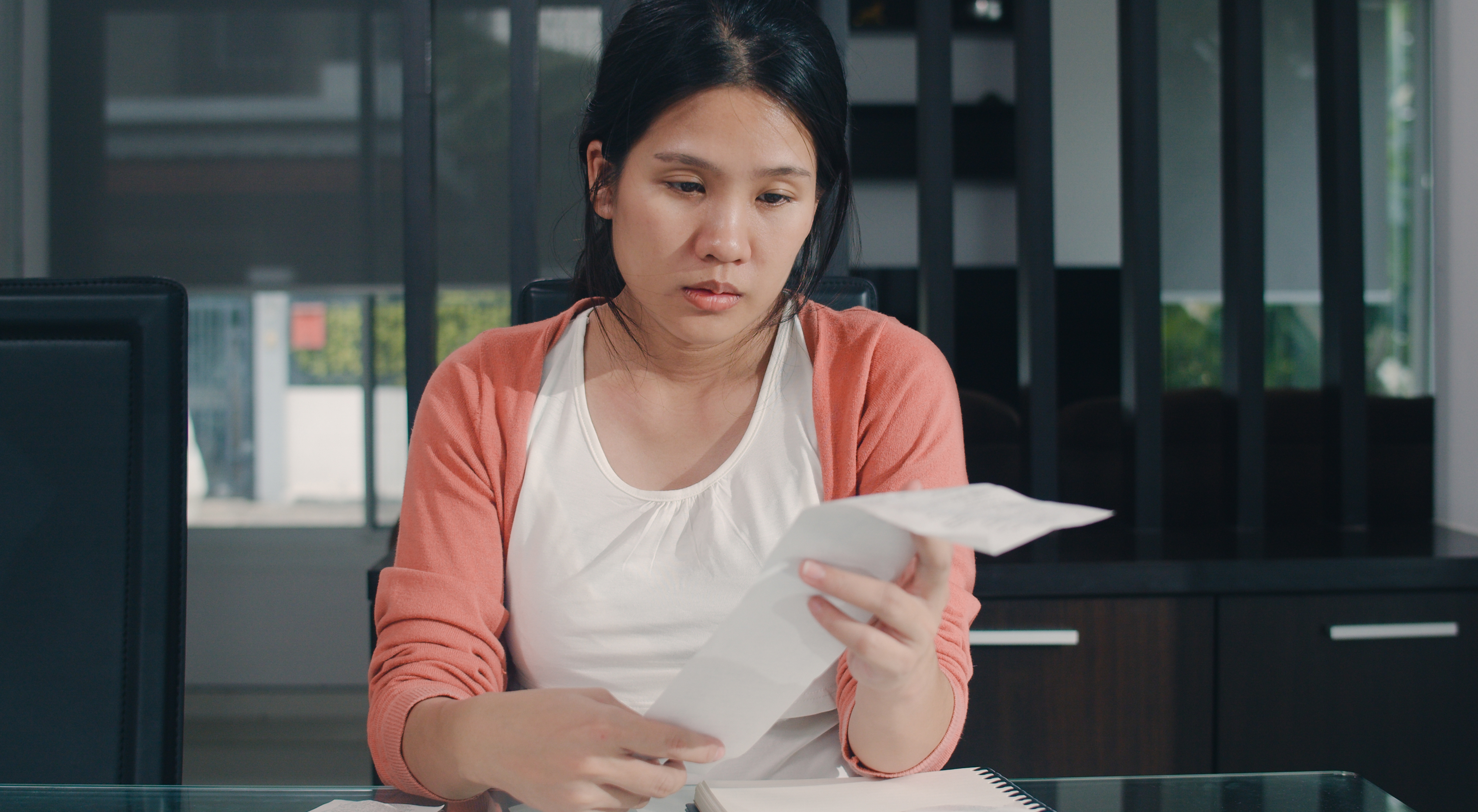 One man spent $20,000 a month for a decade — without his wife knowing ...