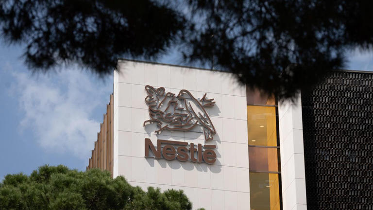 Nestlé anuncia un ERE para despedir a 301 empleados en España, más de ...