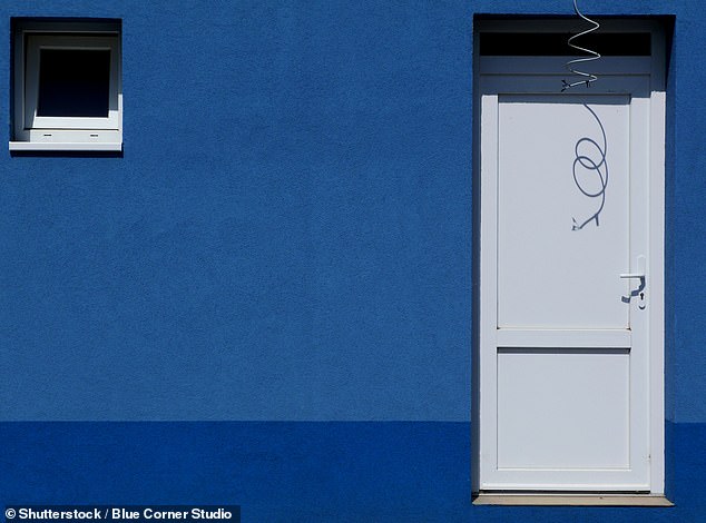 My neighbour's hooked up his home to my fibre broadband: DEAN DUNHAM KC replies