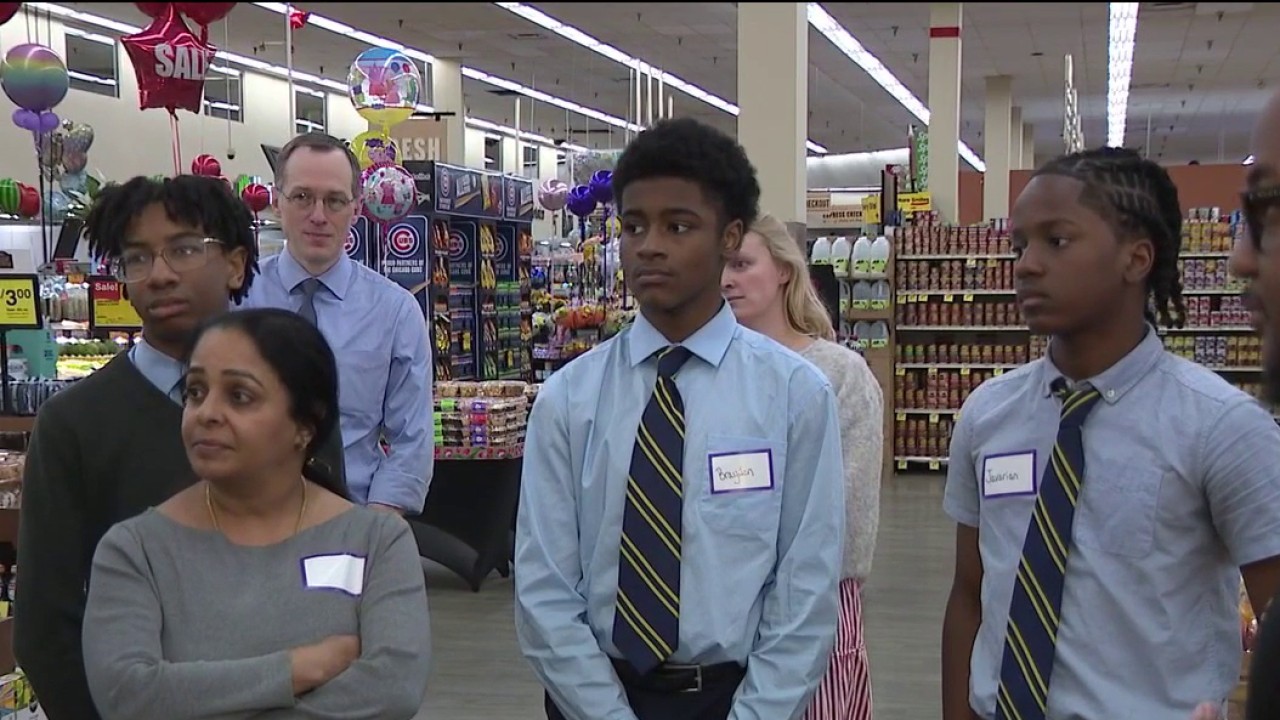 Chicago Jesuit Academy students explore jobs at Jewel-Osco