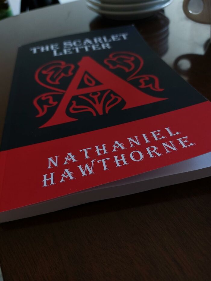 36 Times People Read A Book And Were In Awe