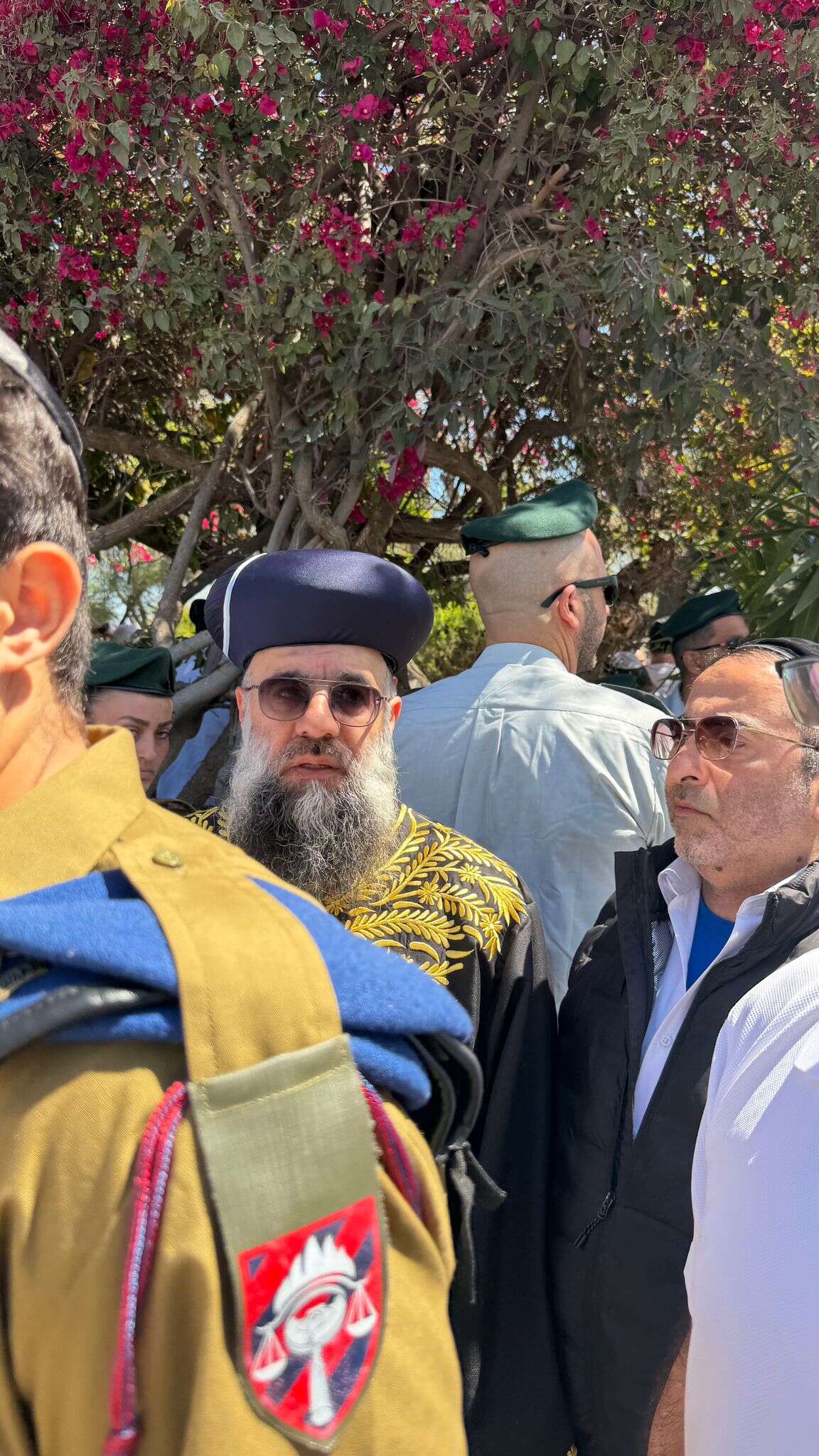 בלבול בטקס המשואות: זה לא הרב יצחק יוסף - אלא מתחזה