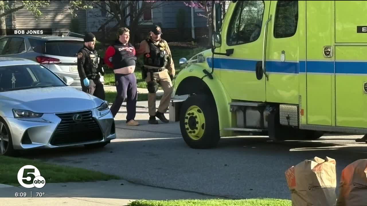 Former Cleveland cop arrested, charged with violating sex offender ...