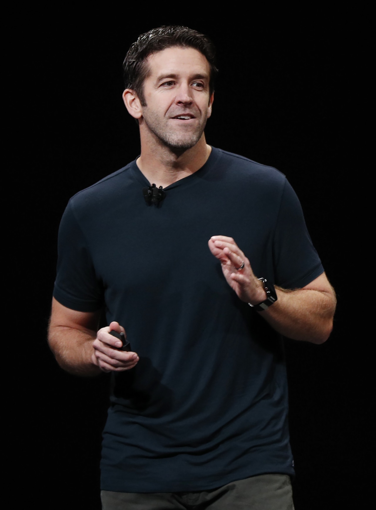 The rise of Apple’s new CEO: A hardware expert takes over in the AI era