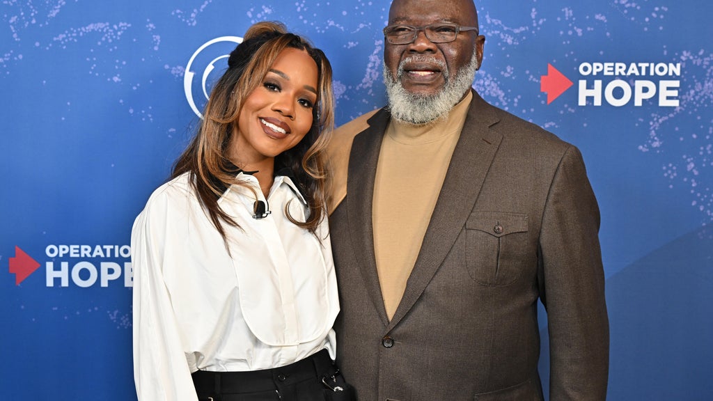 Dallas pastor Sarah Jakes Roberts says trampoline accident nearly ...