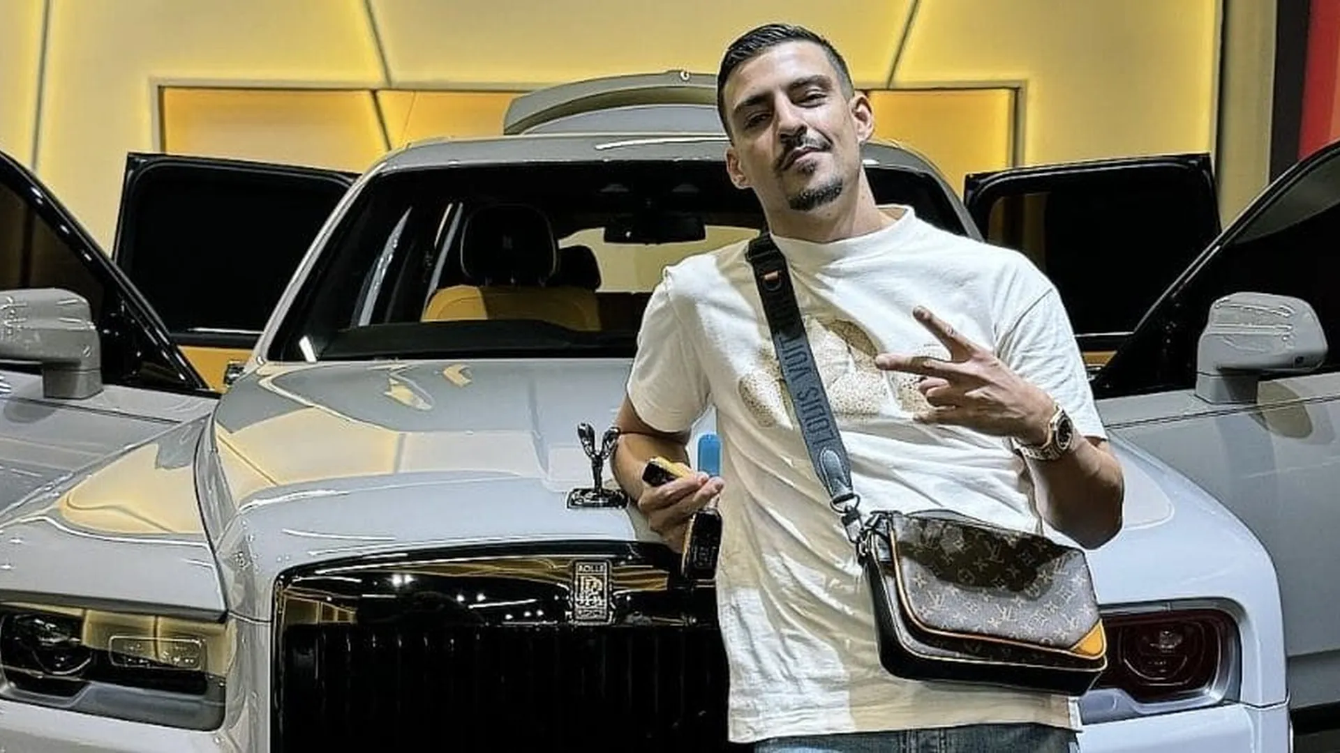 Rapper Boef tikt maar liefst € 60.000 af voor een matras