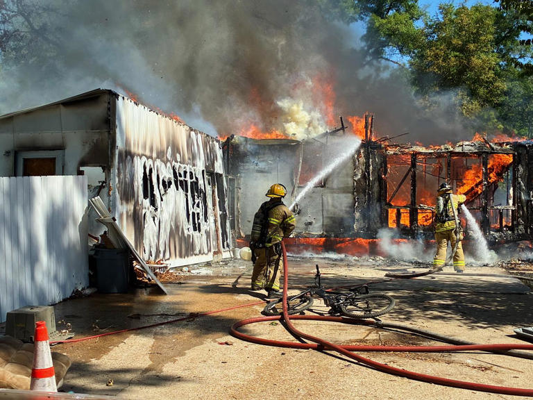 TFD: Mobile home destroyed in Tuesday morning fire