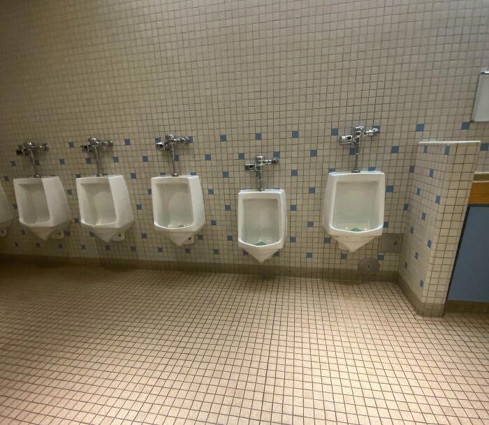 69 obvious design mistakes that somehow slipped through the cracks