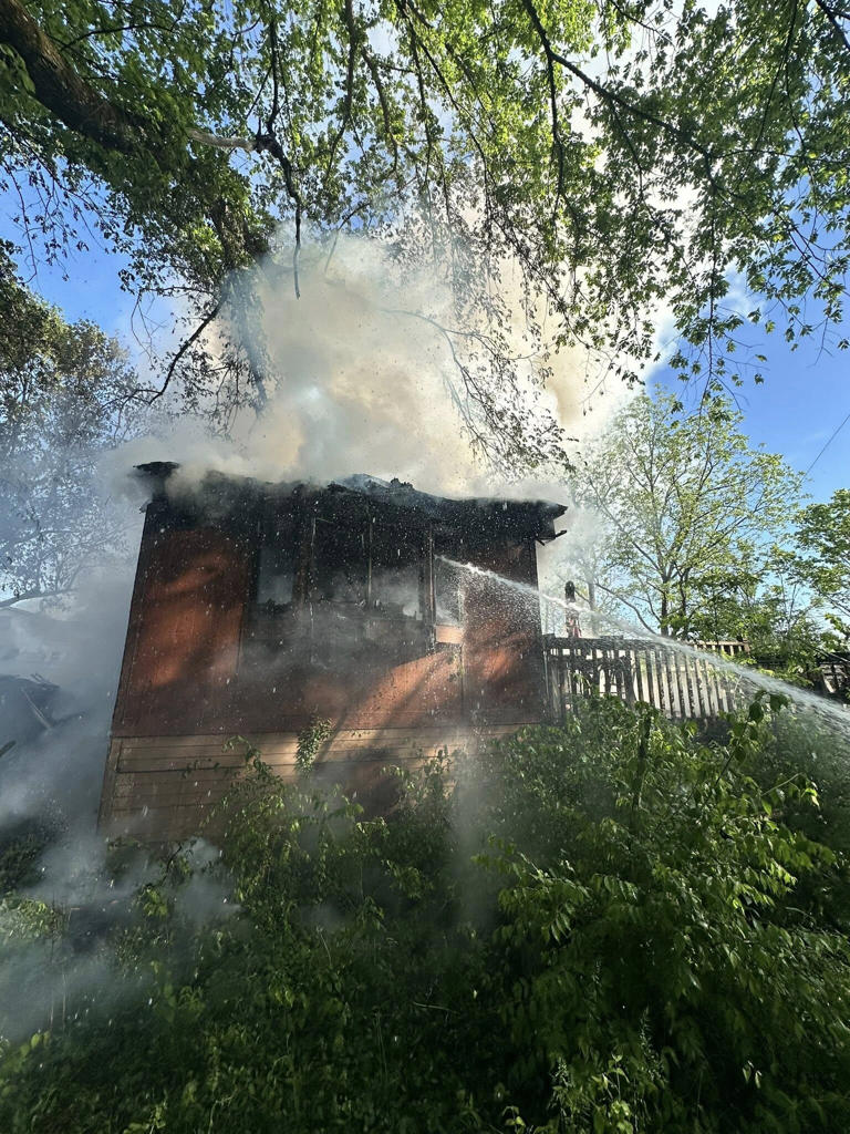 Fire crews tackling multiple fires in Mercer County