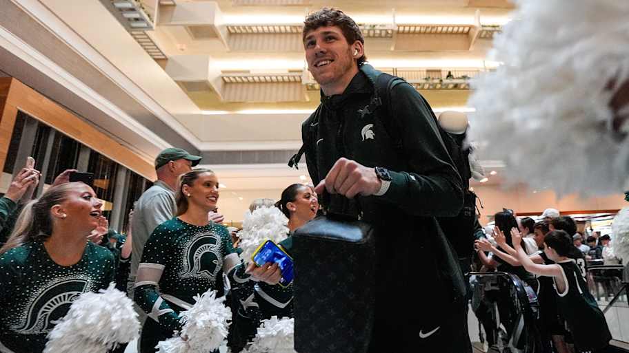 Former Michigan State SG is back in the transfer portal for second time ...
