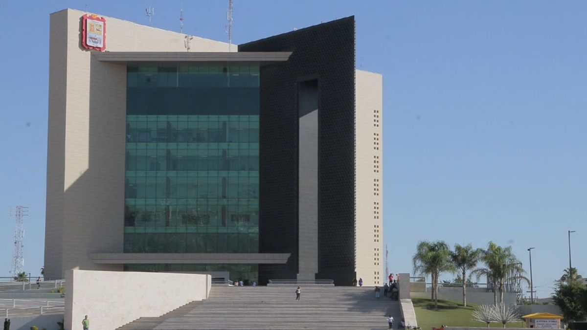 Reabren presidencia de Torreón: levantan paro tras acuerdo con el sindicato