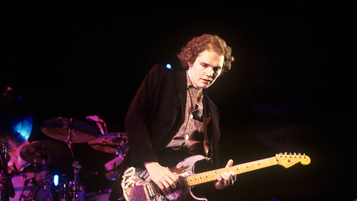 Iconic '90s rocker announces major news for the first time in 30 years