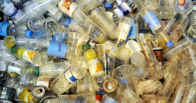 UK households 'throw away 1.6bn pieces of plastic every week'