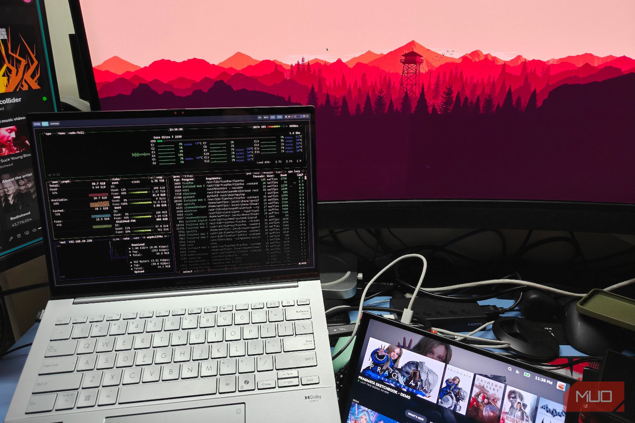 I tested four Linux tiling window managers and one of them clearly won ...