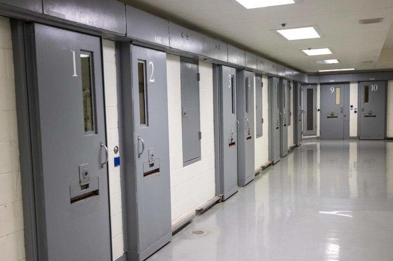 Tarrant County Jail inmate, who was found unresponsive in cell, dies at ...