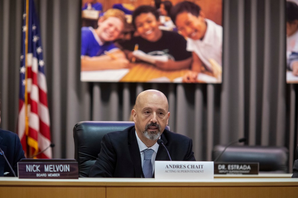 LAUSD takes drastic measure to limit student screen time