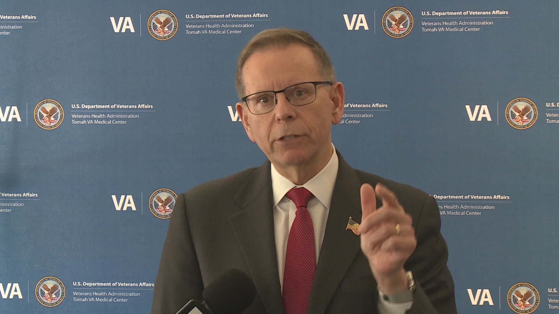 US Department of Veterans Affairs deputy secretary visits Tomah VA to ...