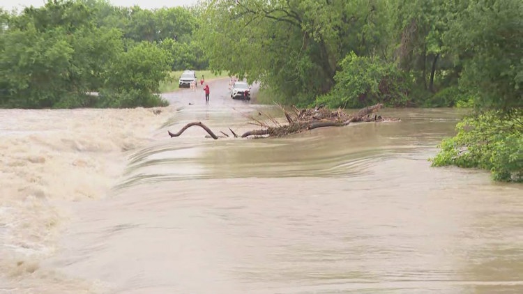 Flash flooding prompts immediate evacuations Tuesday in Williamson County