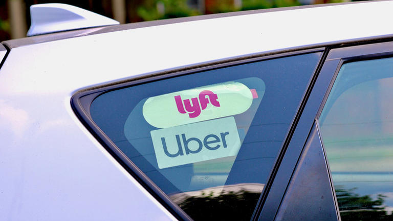 Why do rideshare drivers need special car insurance?
