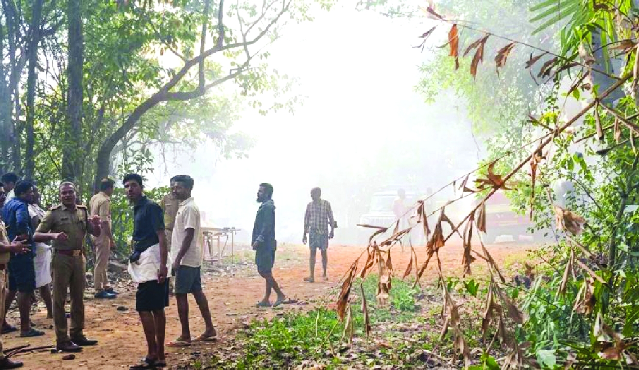 Blast at Kerala fireworks unit kills 13