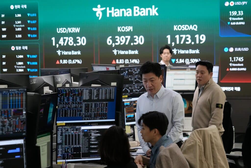 Asian stocks mixed on US–Iran ceasefire uncertainty