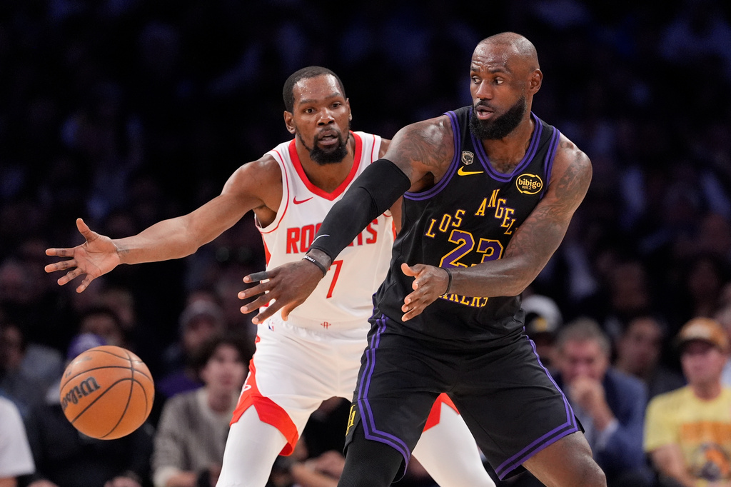 LeBron scores 28, leads short-handed Lakers past Durant's Rockets again ...