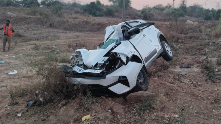 Three men die in road accident near Hosur while returning to TN to cast ...