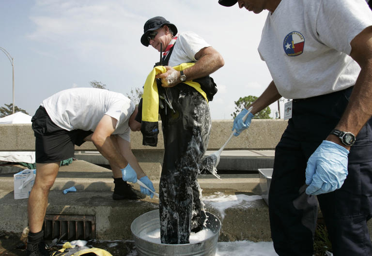 A deadly bacteria is creeping up the Atlantic Coast. How worried should ...
