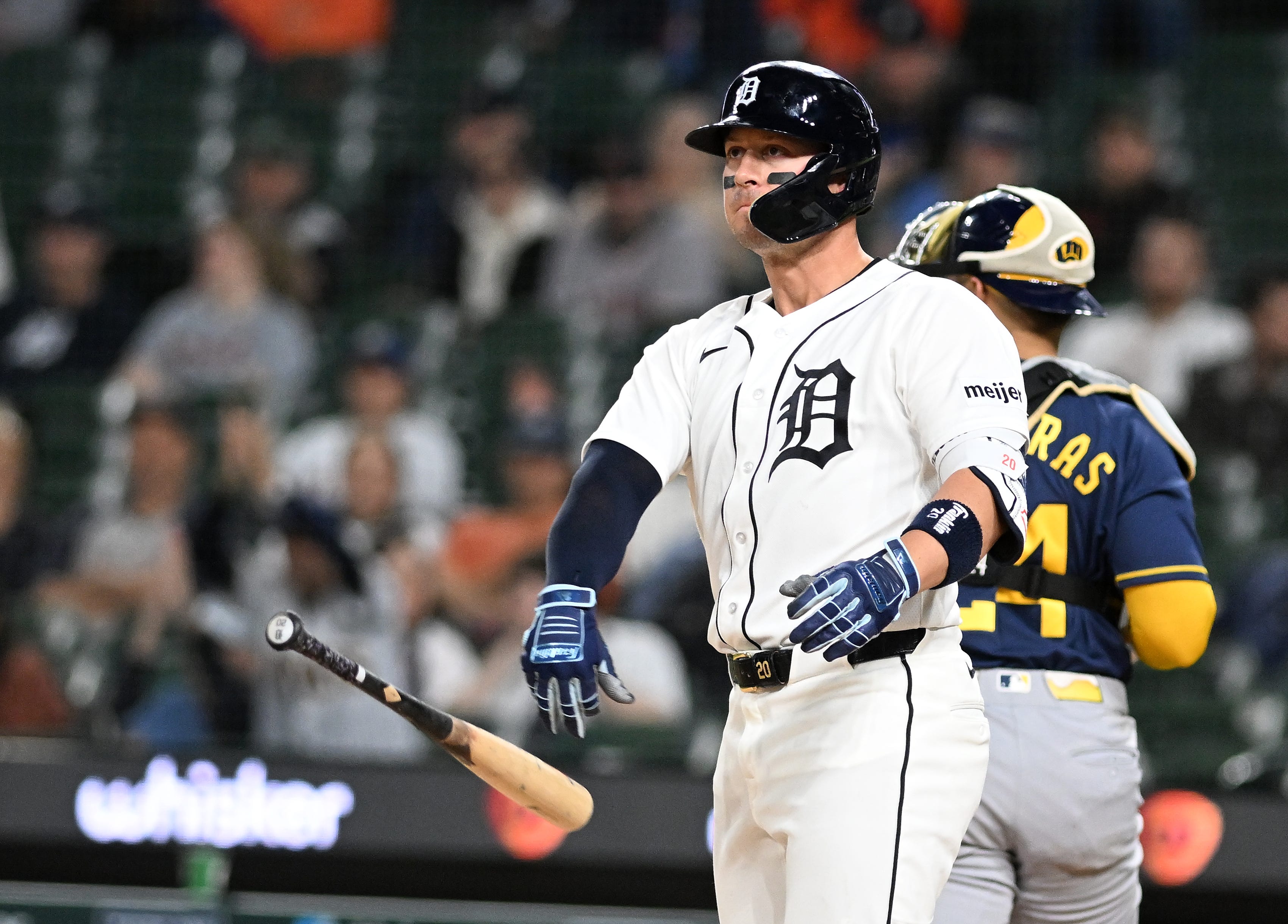 Mental lapses cost Tigers in 12-4 loss to Brewers: 'Messy game'